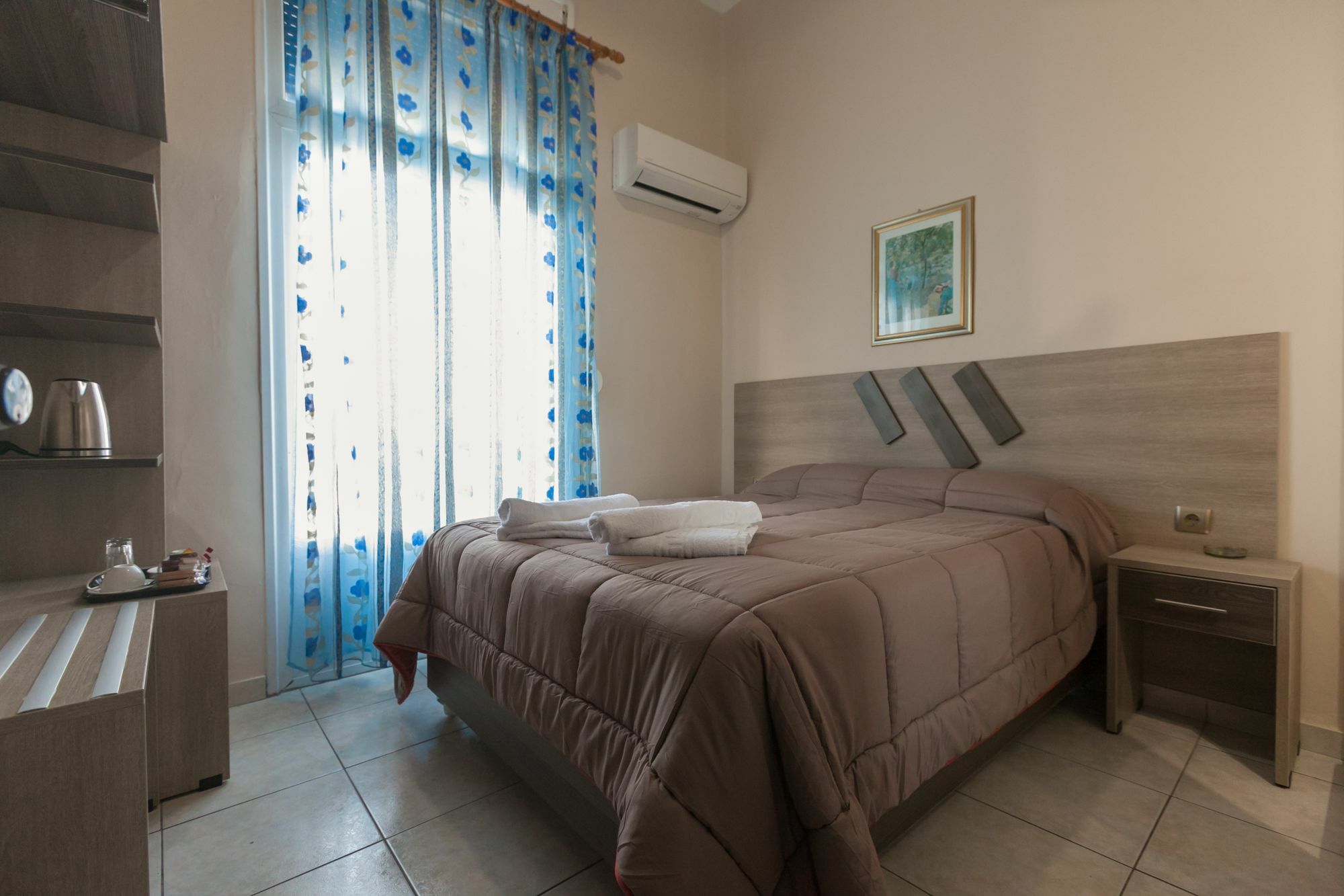 Amalia City Rooms Chios Town Exterior photo